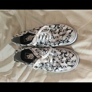 Vans Butterfly Lace Sneakers